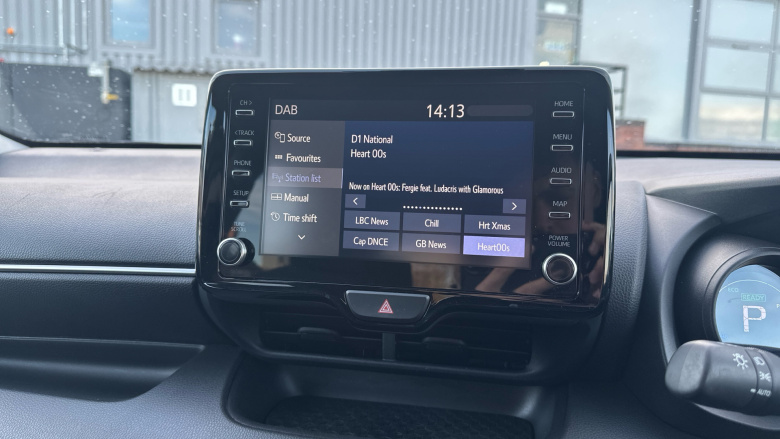 Toyota Yaris 1.5 Hybrid Design 5dr CVT Hybrid Hatchback